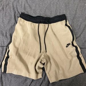 Nike Sportswear Short Men Tan Black Size medium